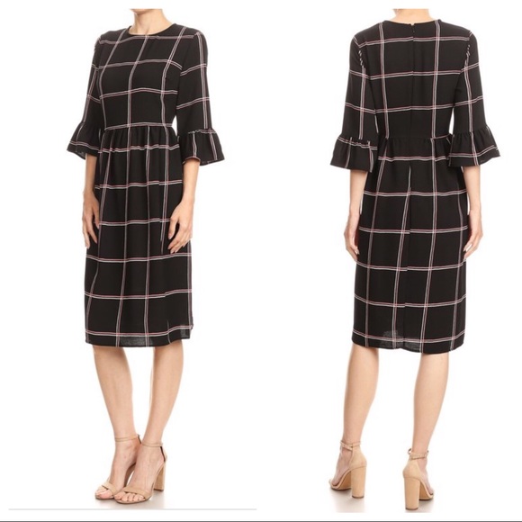 Dresses & Skirts - Chic midi striped block dress